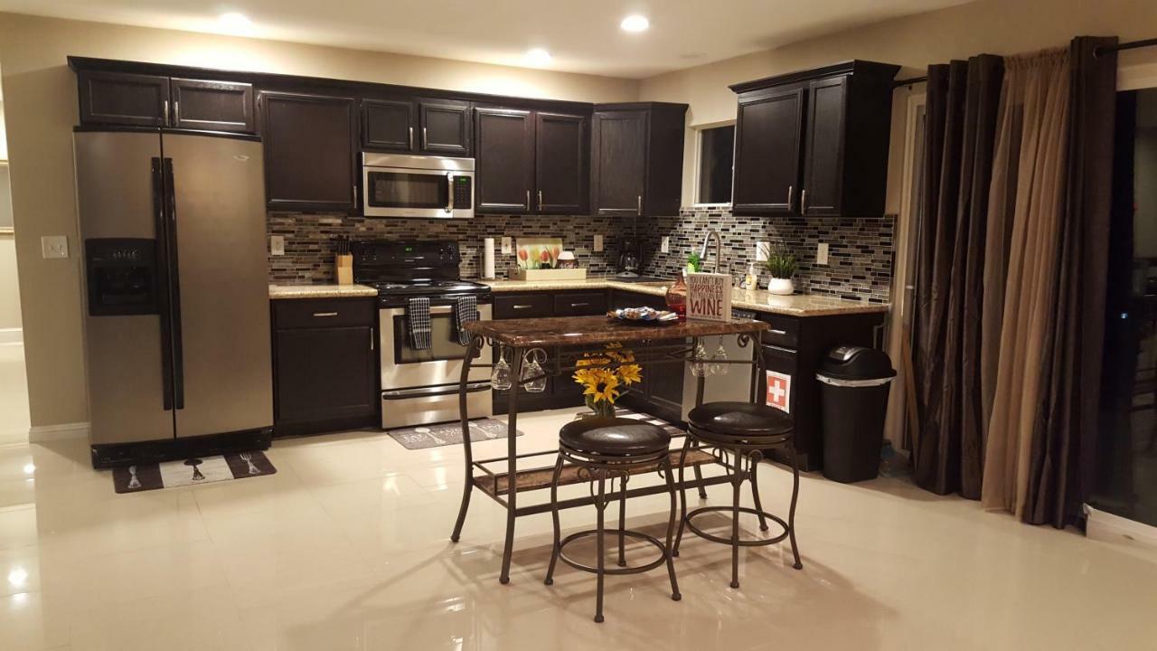 Beautiful 3 Bed/2 Bath Cozy Get Away Home Las Vegas Exterior photo