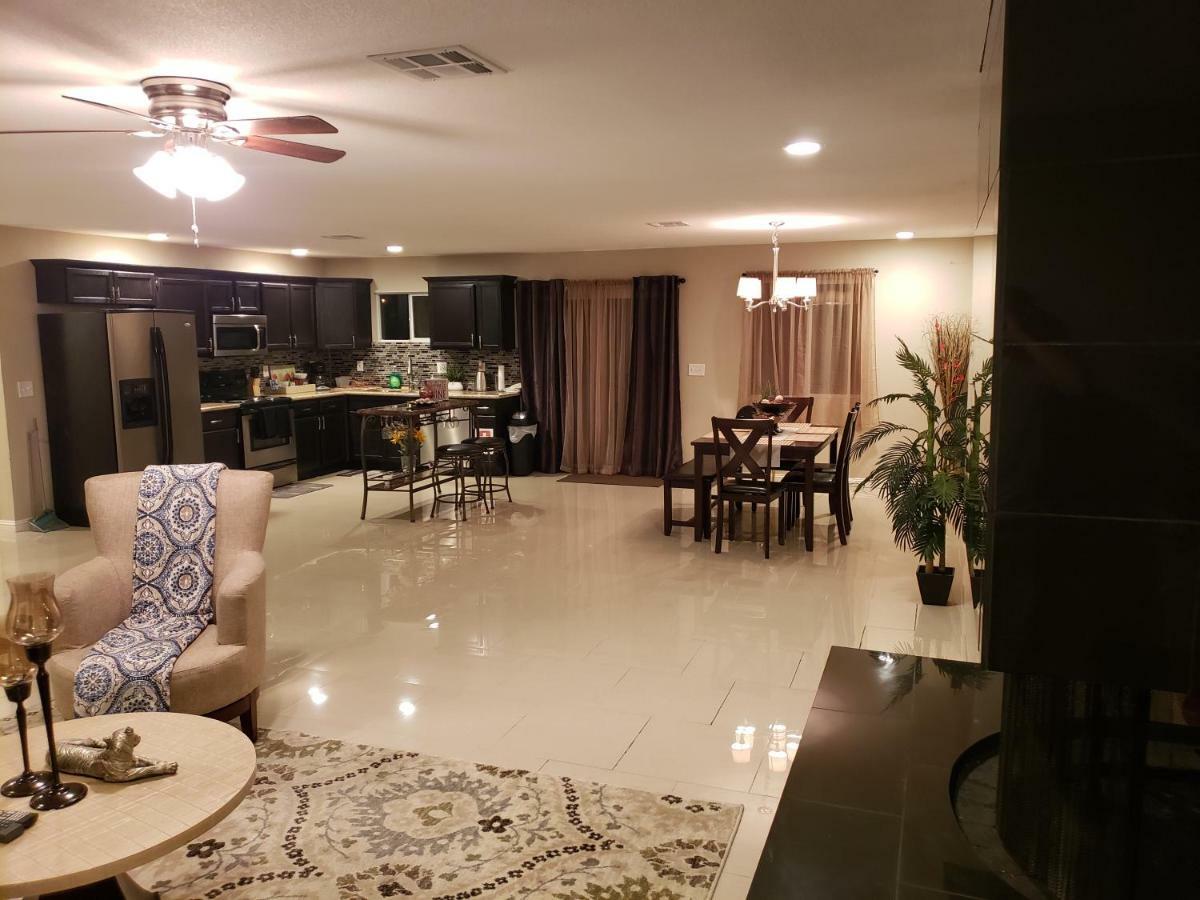 Beautiful 3 Bed/2 Bath Cozy Get Away Home Las Vegas Exterior photo