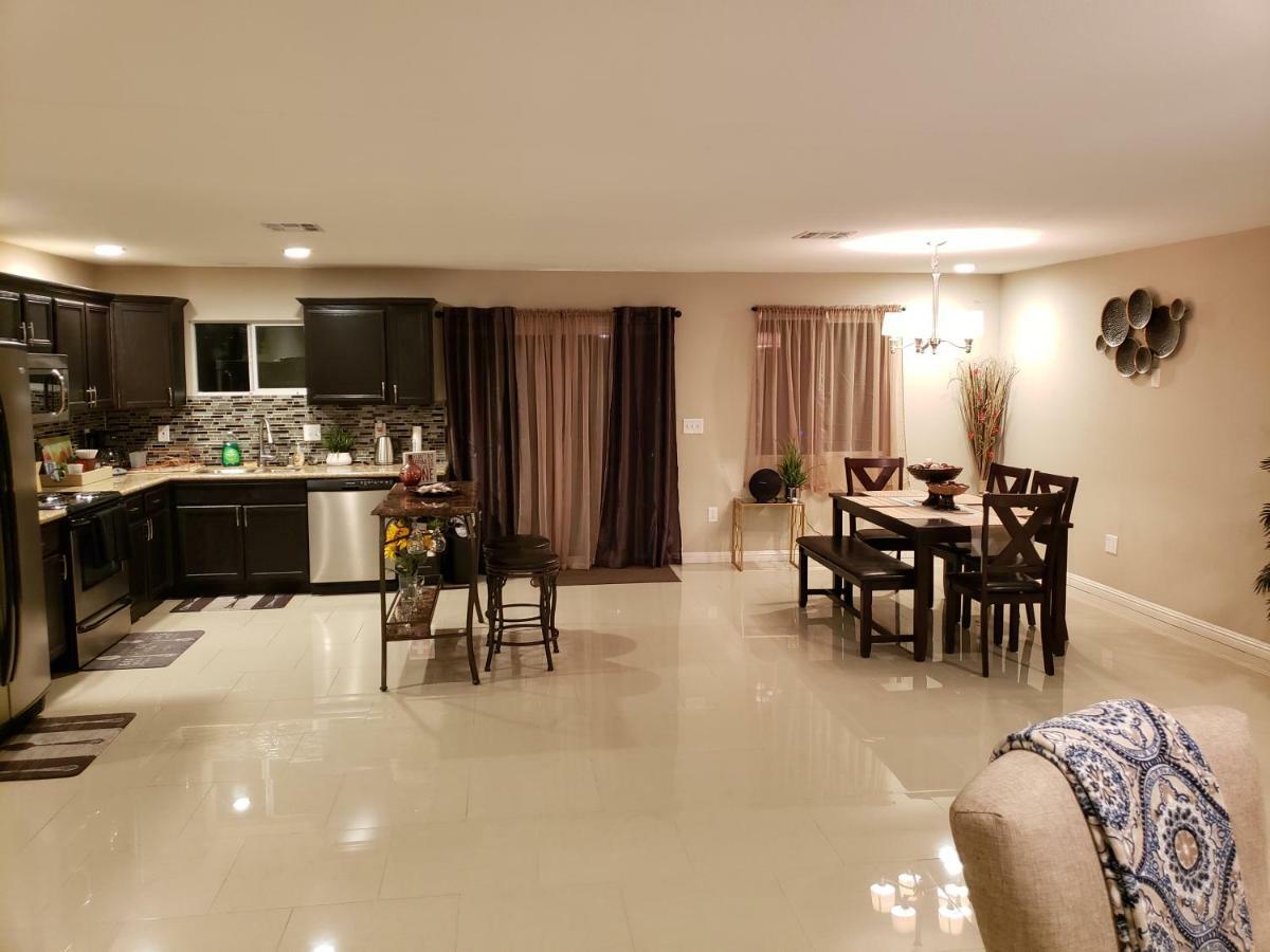 Beautiful 3 Bed/2 Bath Cozy Get Away Home Las Vegas Exterior photo